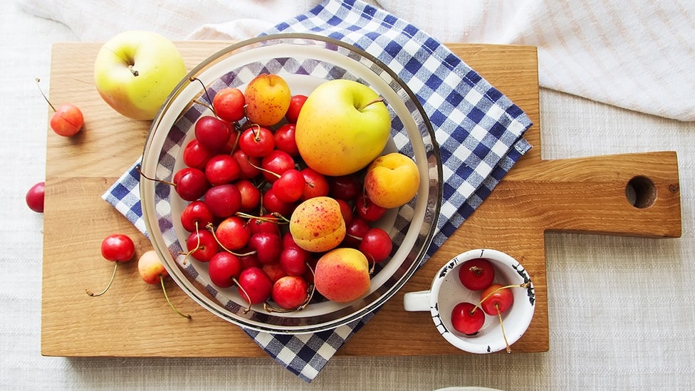 Ernährung in der Schwangerschaft (Quelle: iStock.com/Ogovorka)
